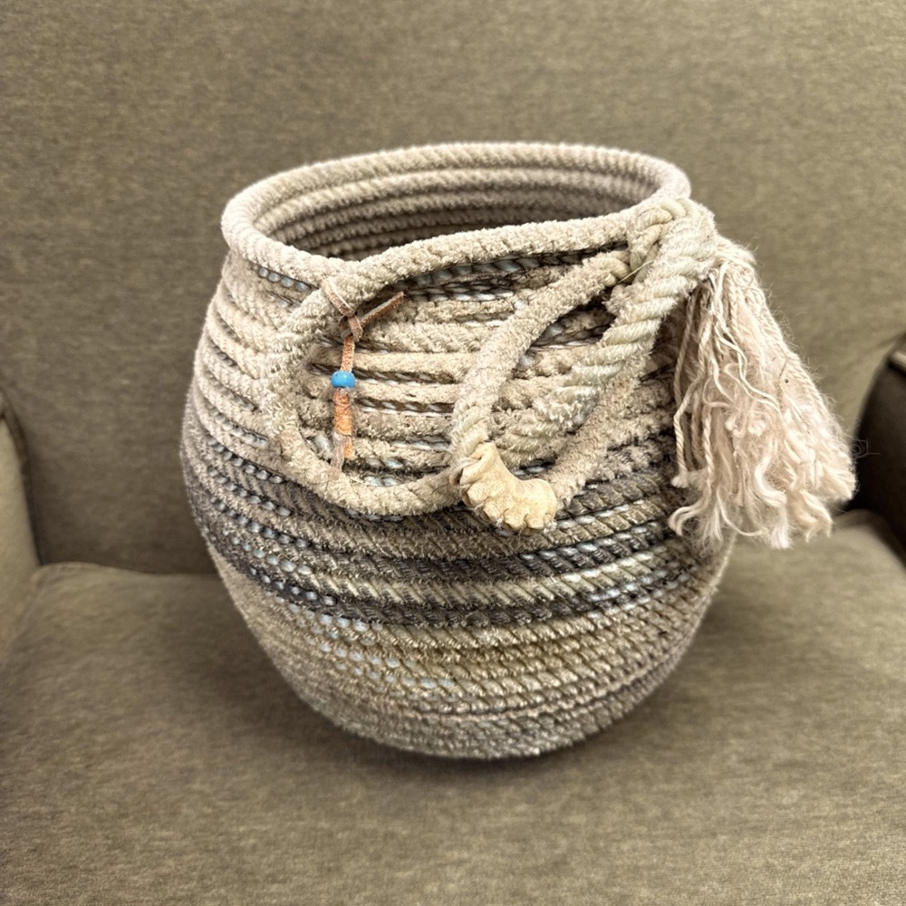 Rodeo Rope Lariat Custom Basket Bowl Excellent condition.